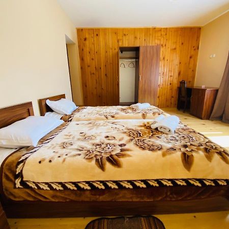 Guesthouse Alpenrose Mestia Dış mekan fotoğraf